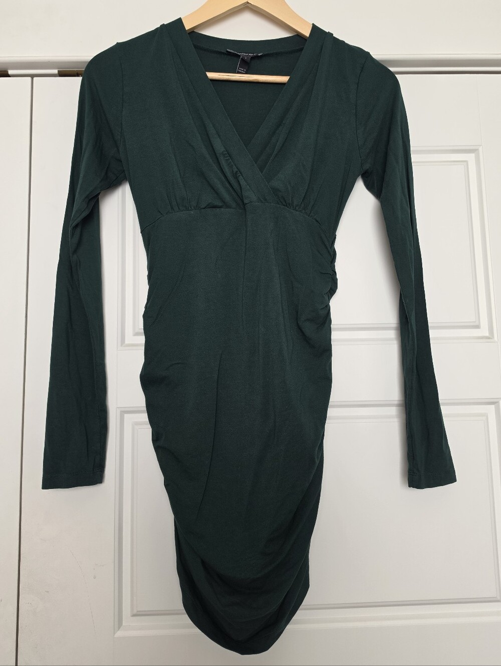 Isabella Oliver, emerald green, long-sleeved Poppy top, Size 1 (S)